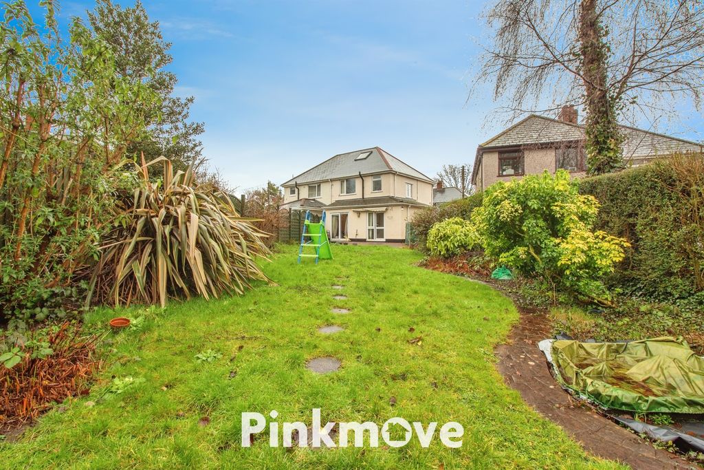 Property photo 3 of 14