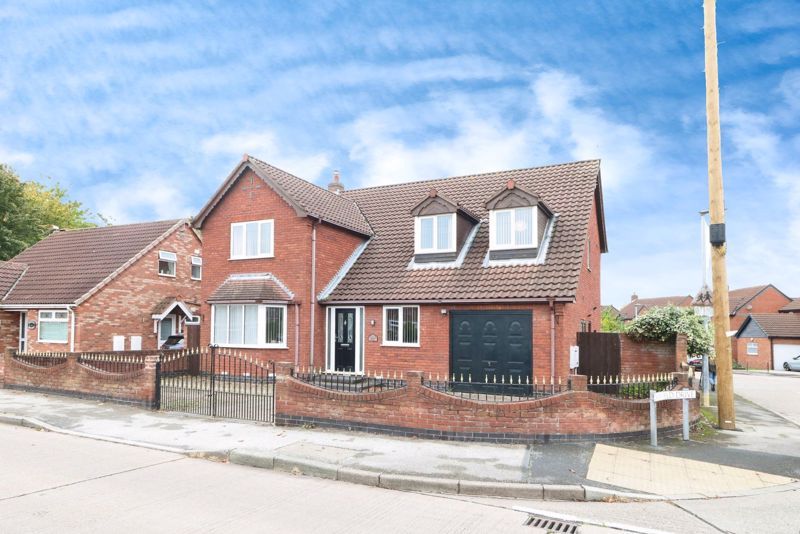 Property photo 1 of 25 Photo 4