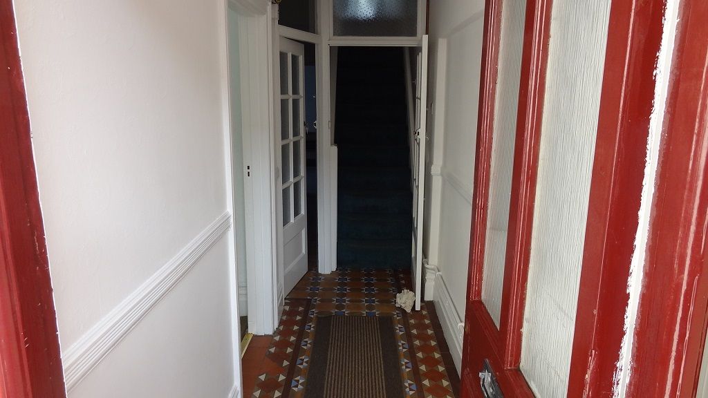 Property photo 3 of 23 Hall