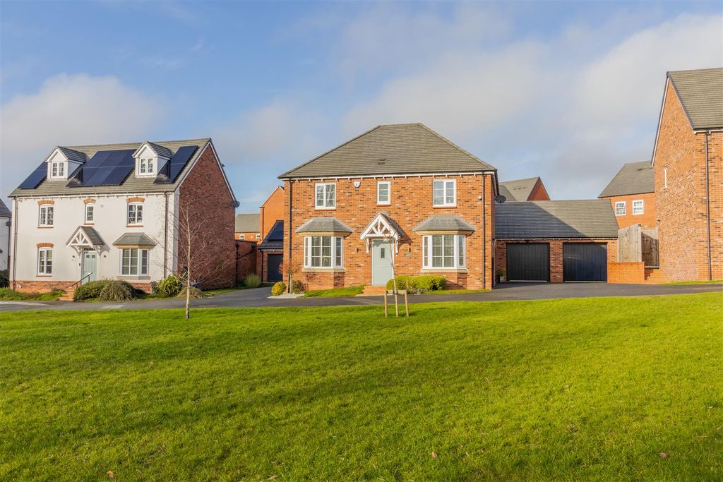 Property photo 1 of 35