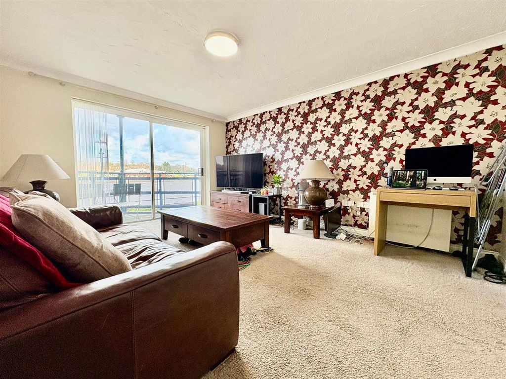 Property photo 2 of 15 10.Jpg