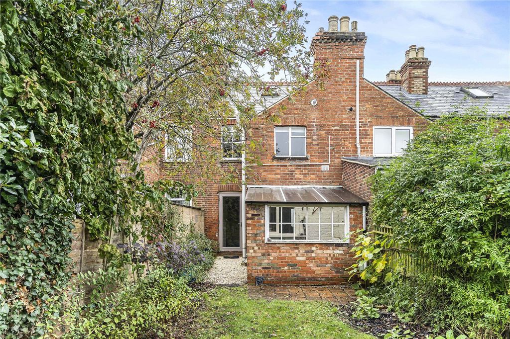 Property photo 3 of 10 Picture No. 27