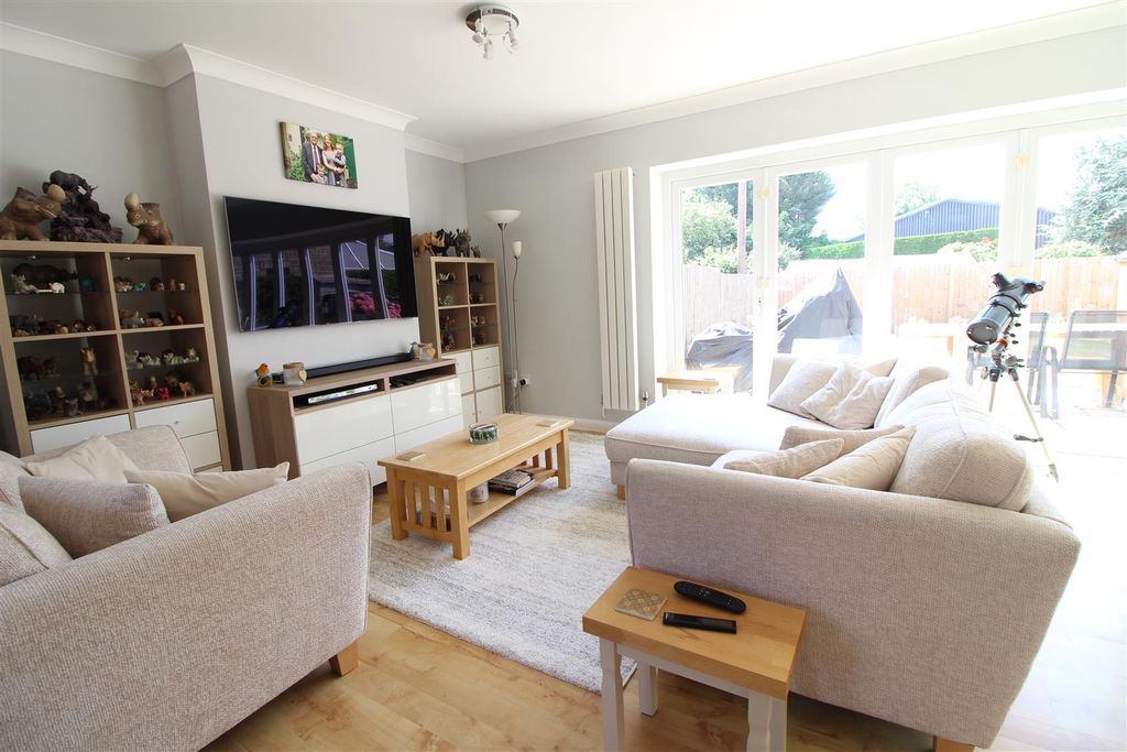 Property photo 3 of 16 Open Plan Living Area