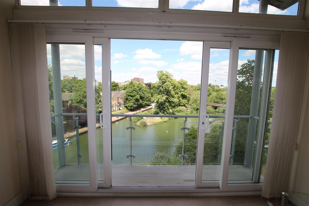 Property photo 2 of 11 Img_2438.Jpg