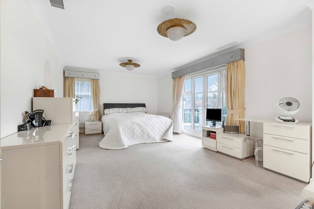 Additional image 22 of 4 bed detached house for saleBrassey Hill, Oxted RH8