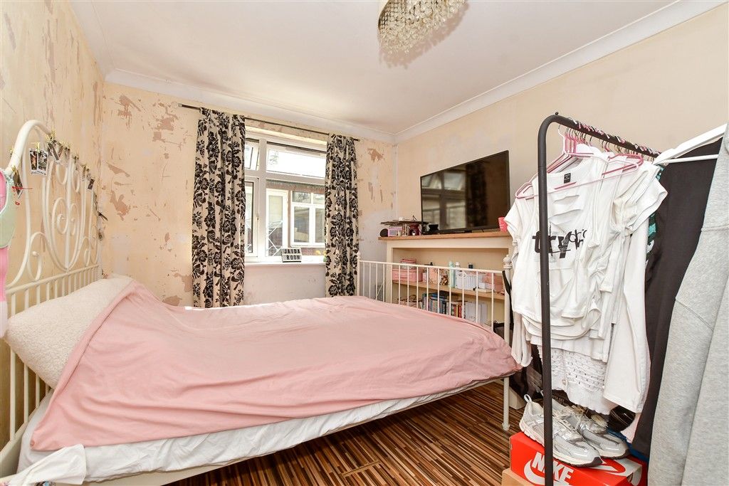 Property photo 3 of 8 Bedroom 1