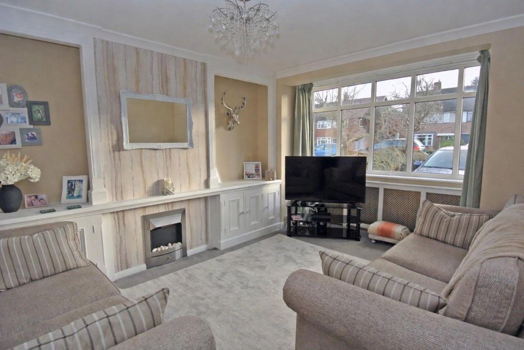 Property photo 3 of 22 liv1.Png