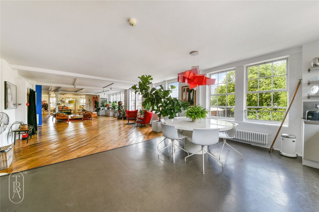 Property photo 2 of 20 Picture No. 50