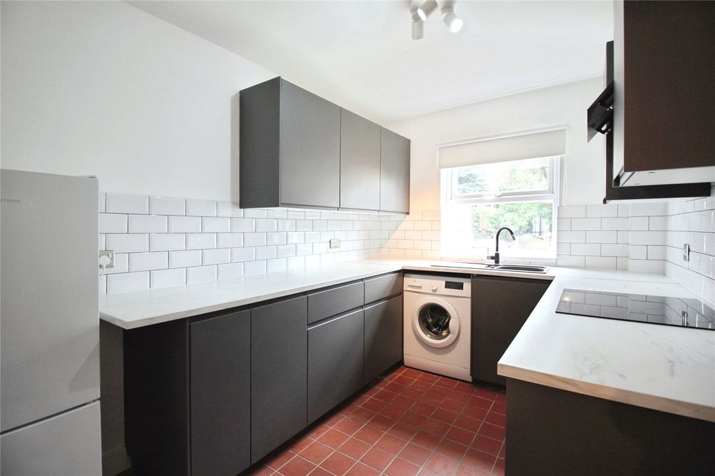 Property photo 3 of 6 Picture No. 02