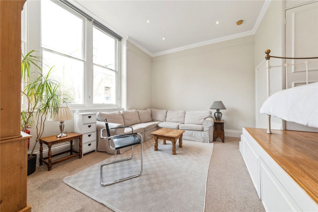 Property photo 3 of 5