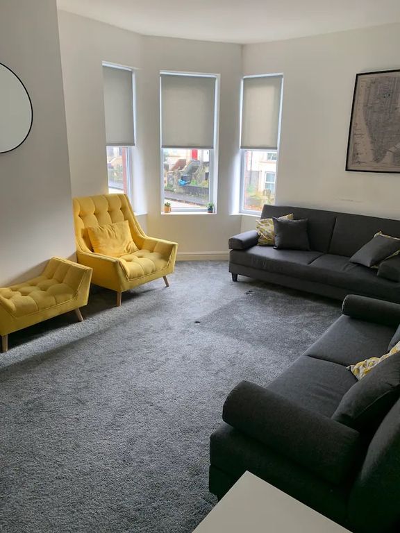 Property photo 1 of 4