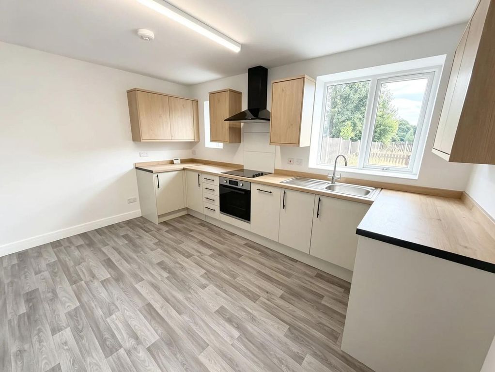 Property photo 2 of 10 Kitchen/Diner