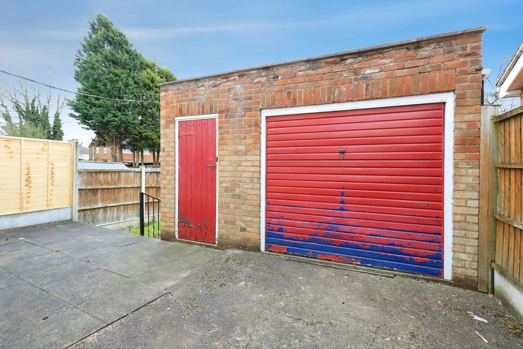 Property photo 3 of 20 Pbox-Img.Jpg