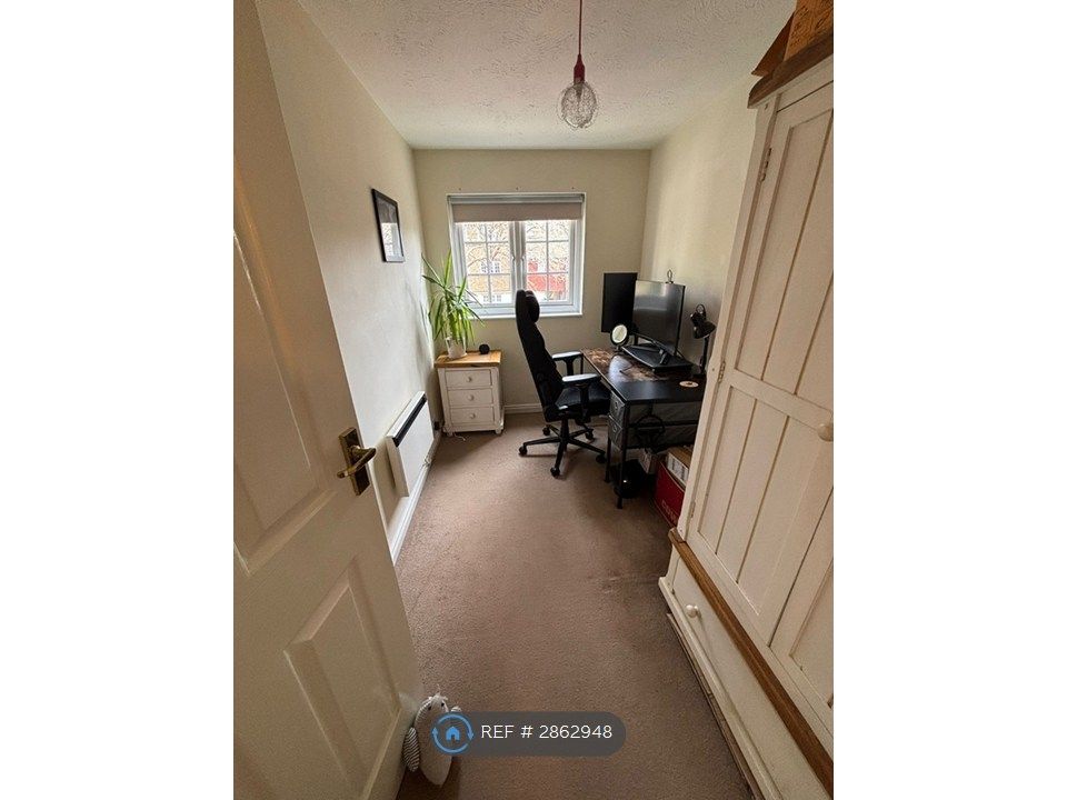 Property photo 3 of 14