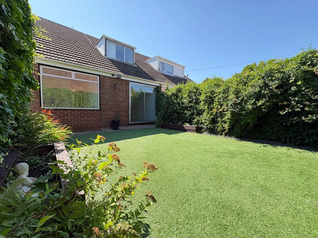 Property photo 3 of 28