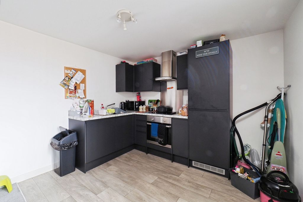 Property photo 2 of 10 Pbox-Img.Jpg