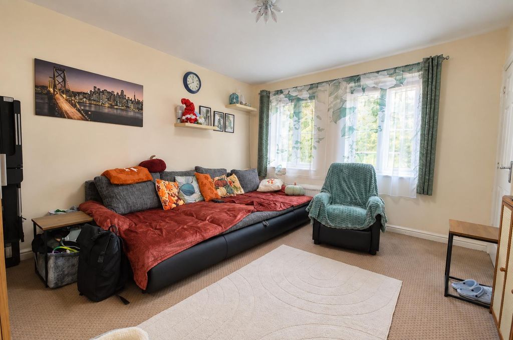 Property photo 2 of 11 7.Png