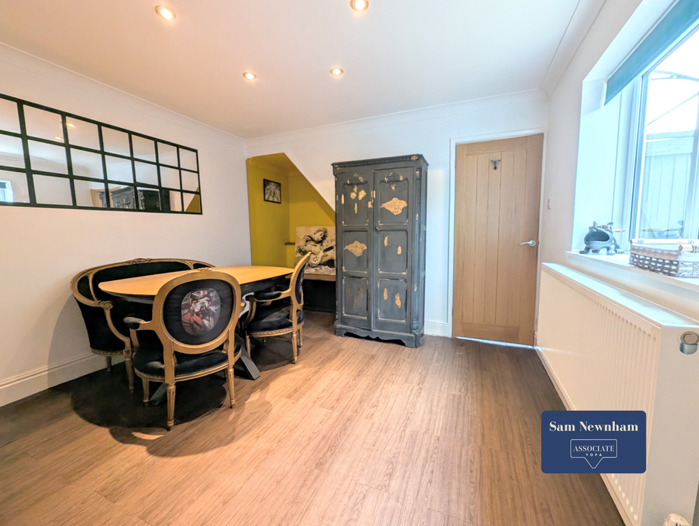 Property photo 3 of 12 Dining Room