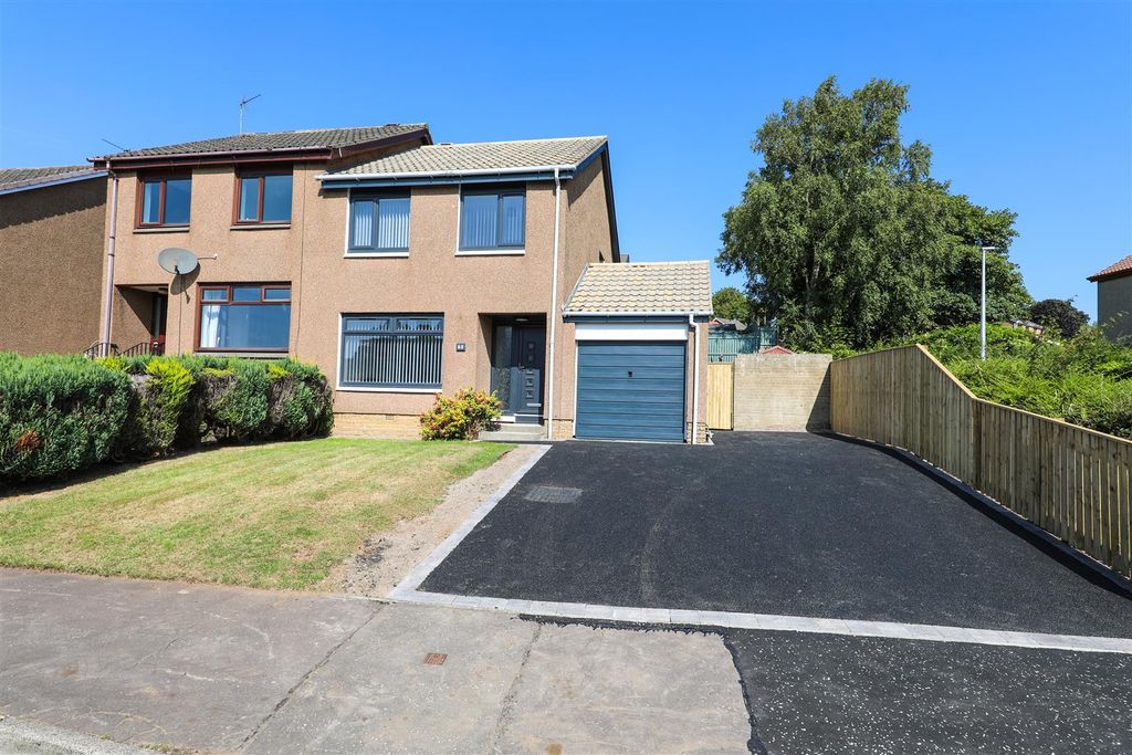 Property photo 1 of 17 A