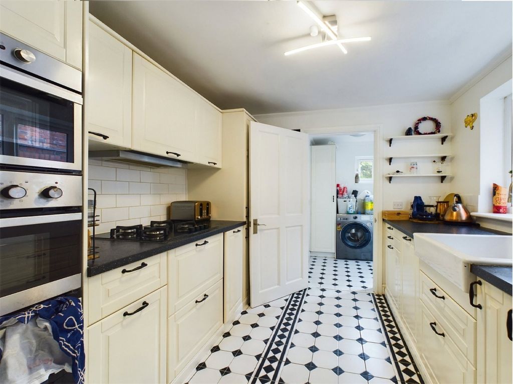 Property photo 3 of 11 Picture No. 21
