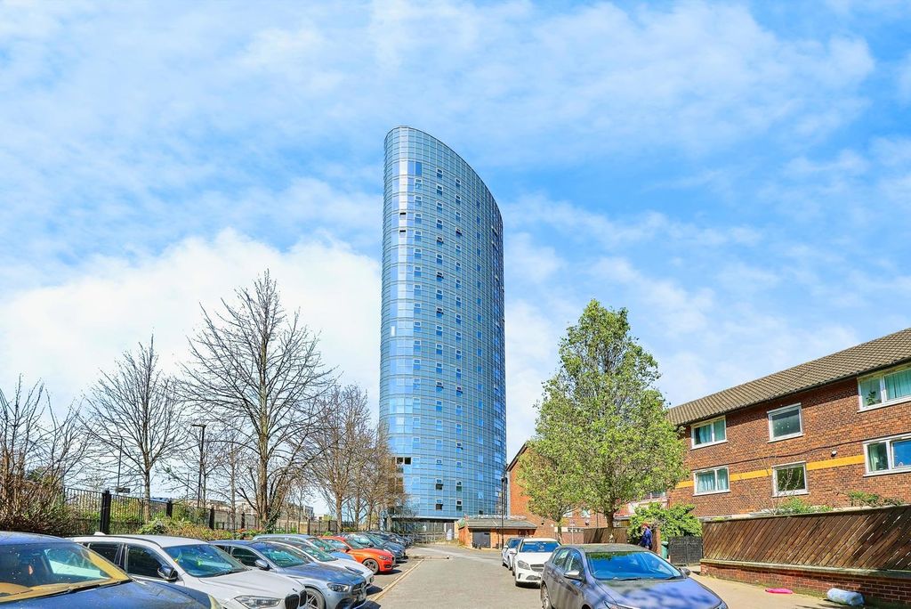 Property photo 1 of 17 Pbox-Img.Jpg