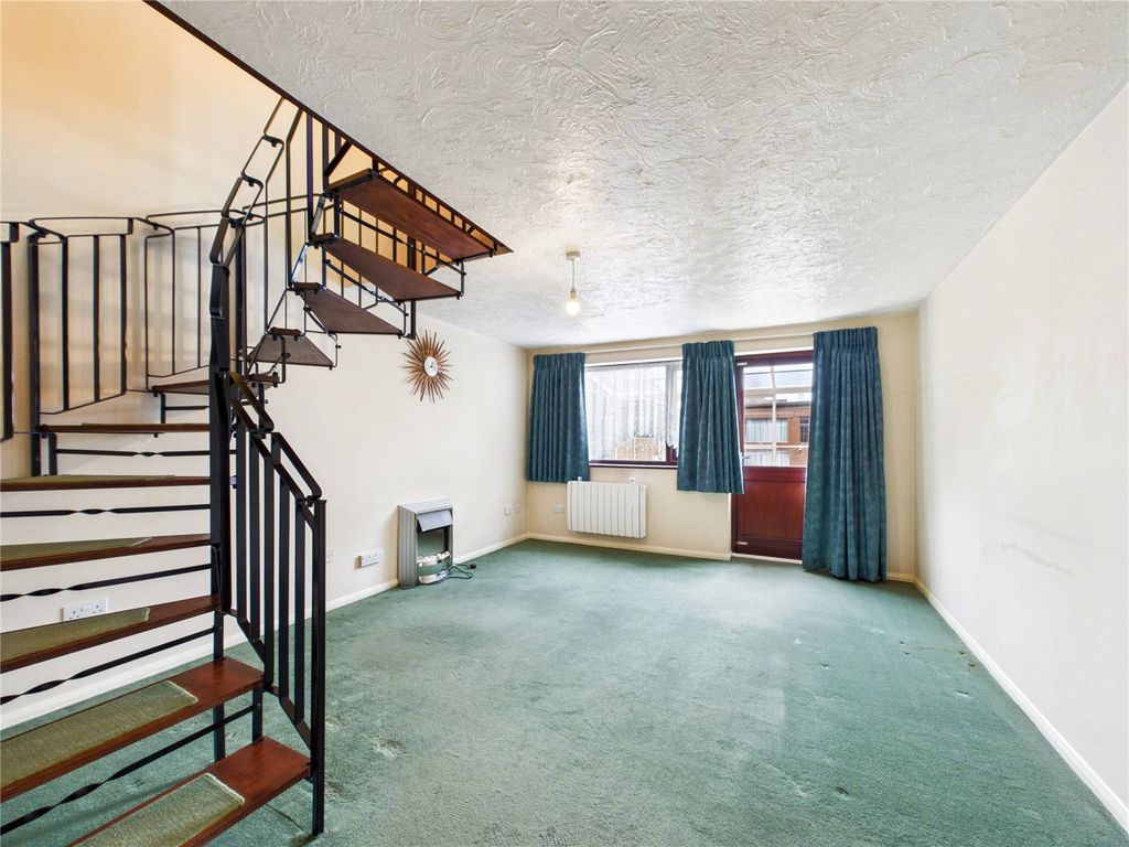 Property photo 3 of 18 Picture No. 11