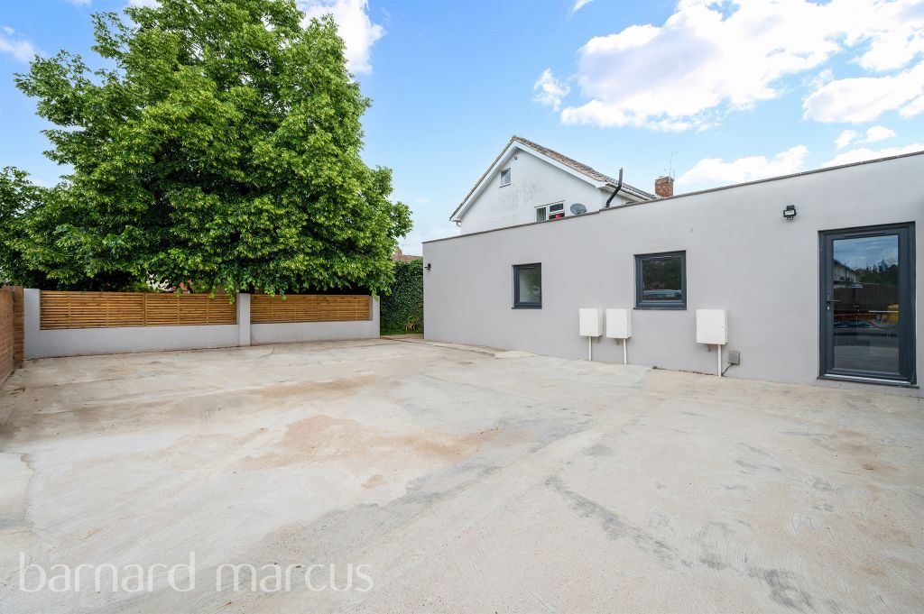 Property photo 3 of 9