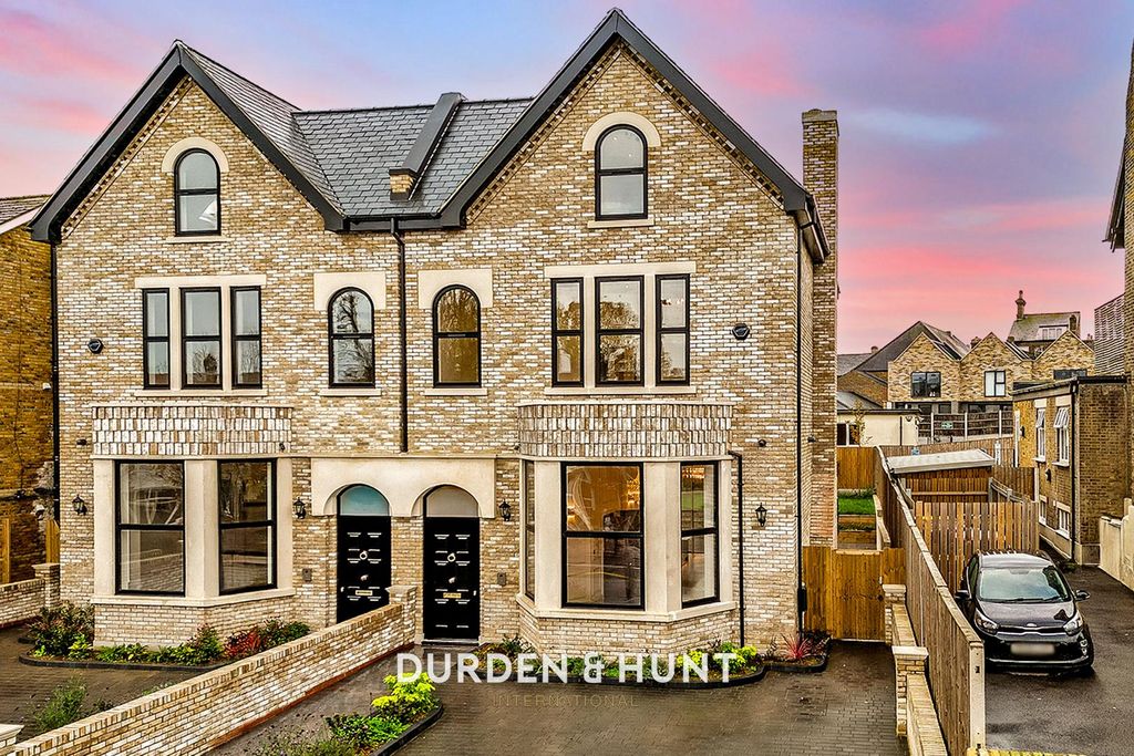 Property photo 1 of 45 Palmerston-67.2.Jpg