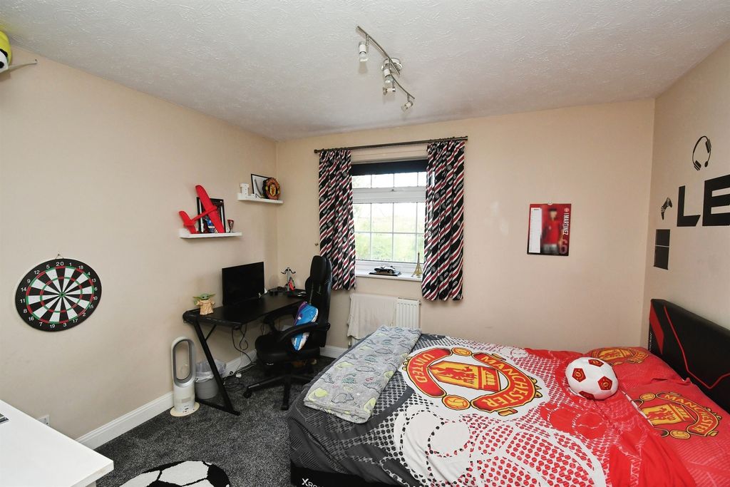 Additional image 12 of 4 bed detached house for saleHolly Close, Stallingborough, Grimsby DN41