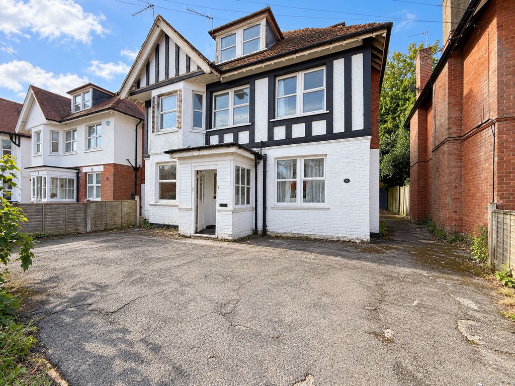 Property photo 1 of 20