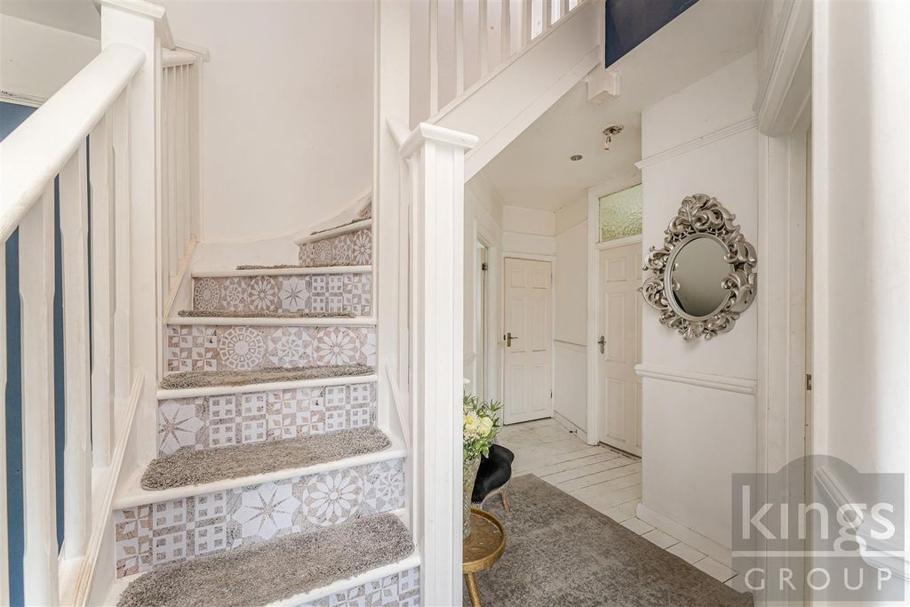 Additional image 18 of 4 bed detached house for saleFirtree Walk, Enfield EN1