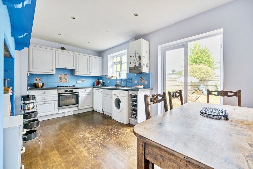 Property photo 2 of 26 1326955-13-68790d...
