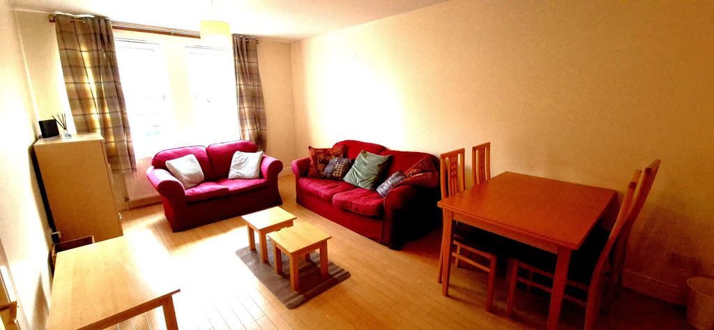 Property photo 3 of 16 Lounge / Dining Room Alternative View