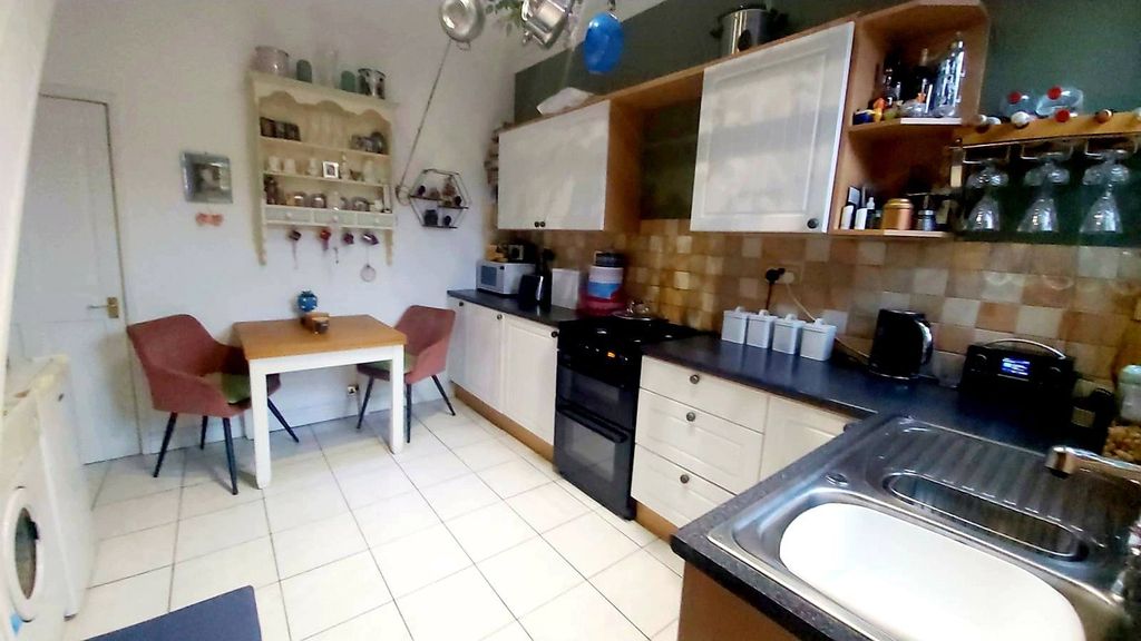 Property photo 3 of 9 Picture No. 20