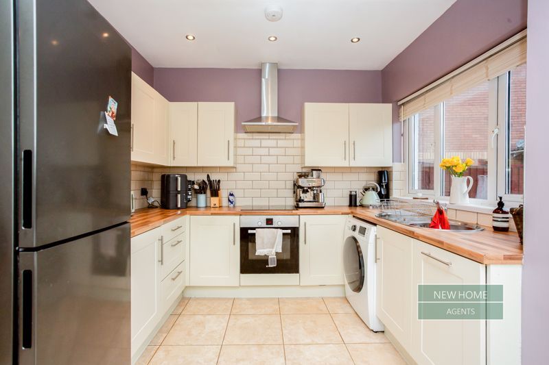 Property photo 2 of 25 Photo 18