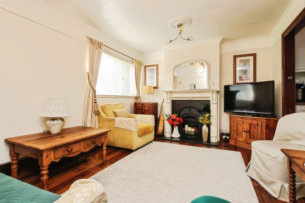 Property photo 3 of 14