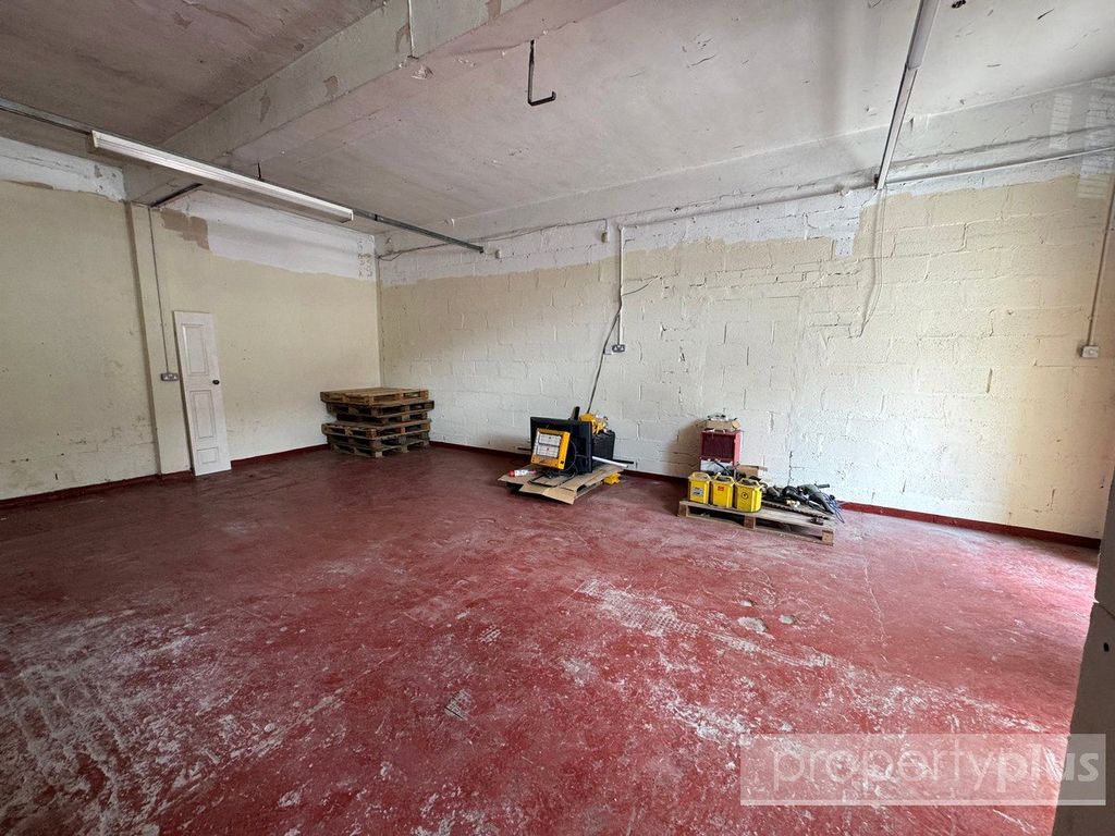 Property photo 3 of 6 Picture No. 05