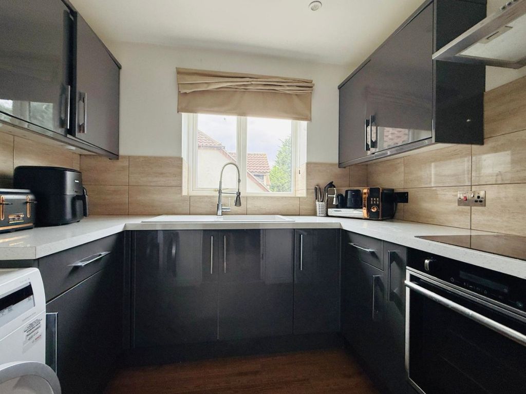 Property photo 3 of 7 4312646