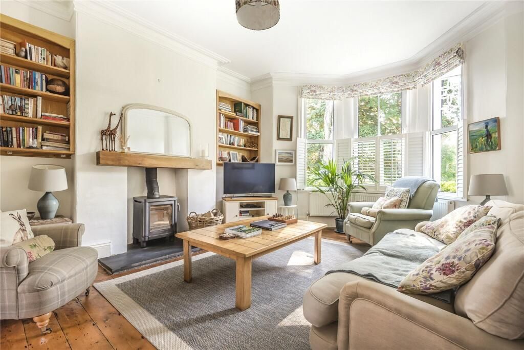 Property photo 2 of 7 Sitting Room