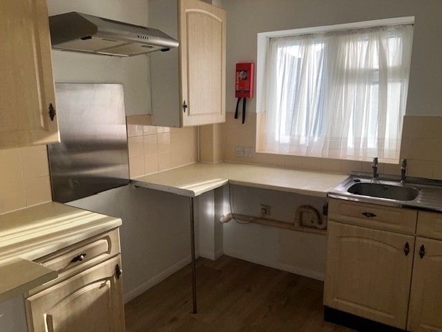 Property photo 3 of 6