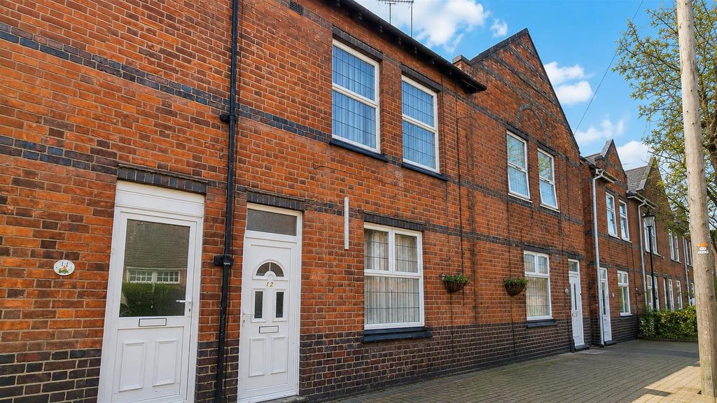 Property photo 1 of 8 External