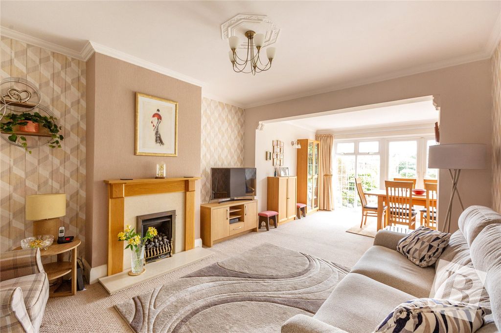 Property photo 2 of 24 Picture No. 33