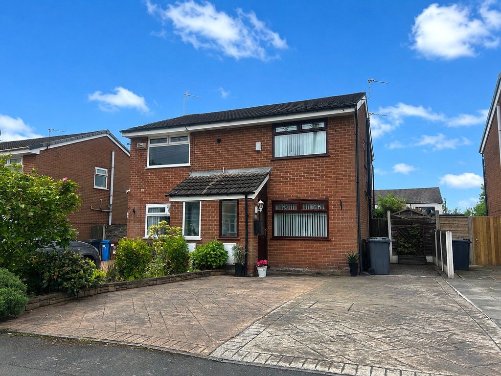 Property photo 1 of 16 External