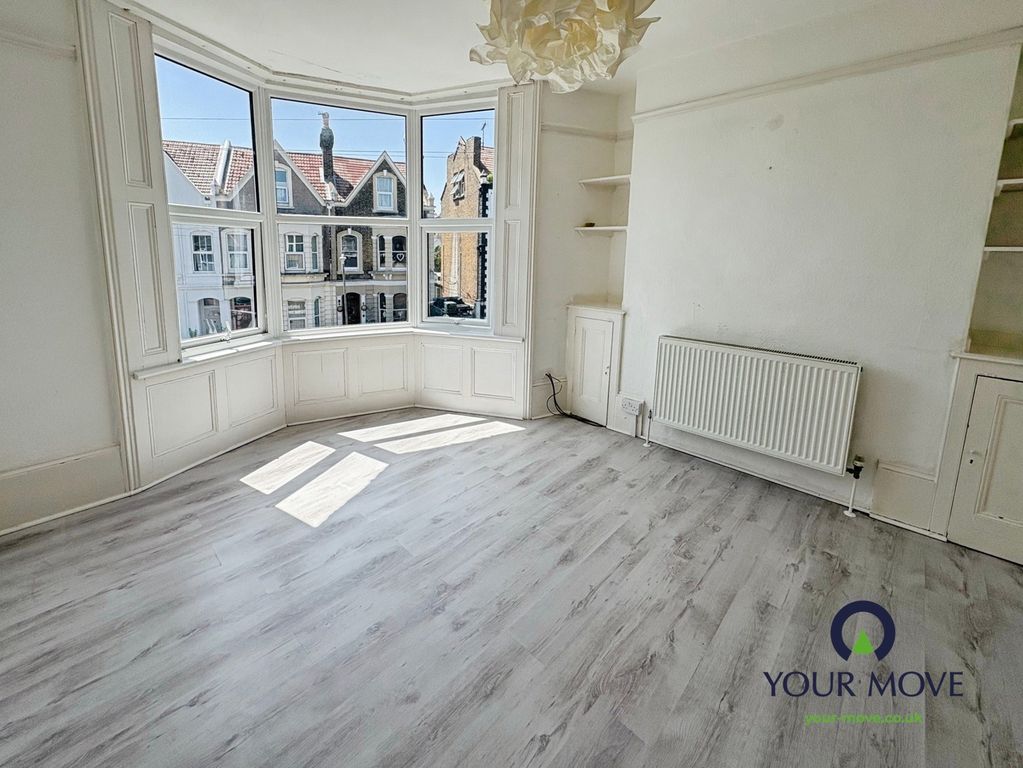 Property photo 2 of 11 Pbox-Img.Jpg