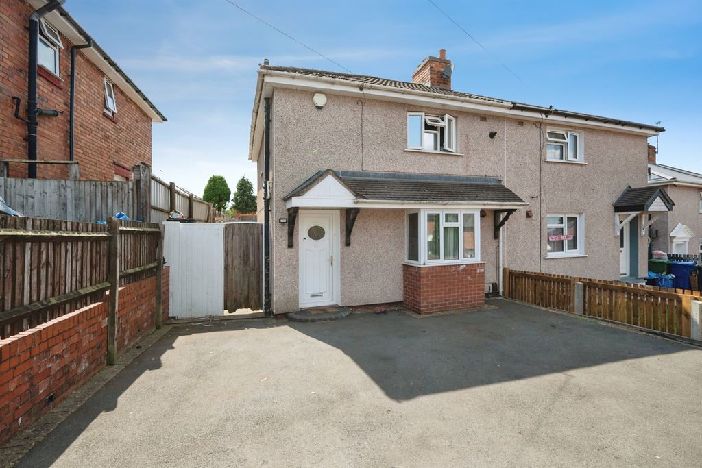 Property photo 1 of 12