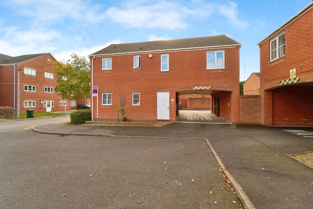 Property photo 2 of 15