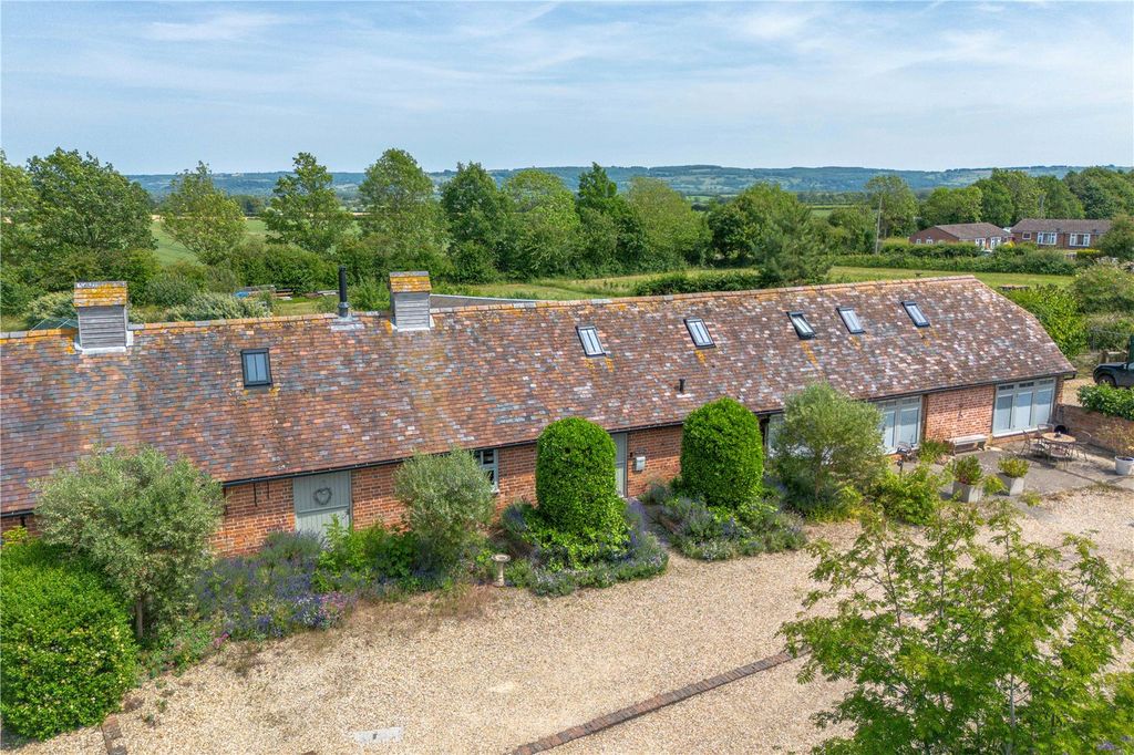 Property photo 1 of 20 The Byre