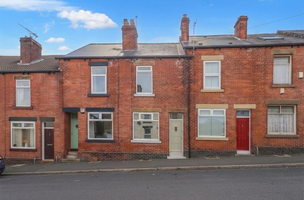 Property photo 1 of 11