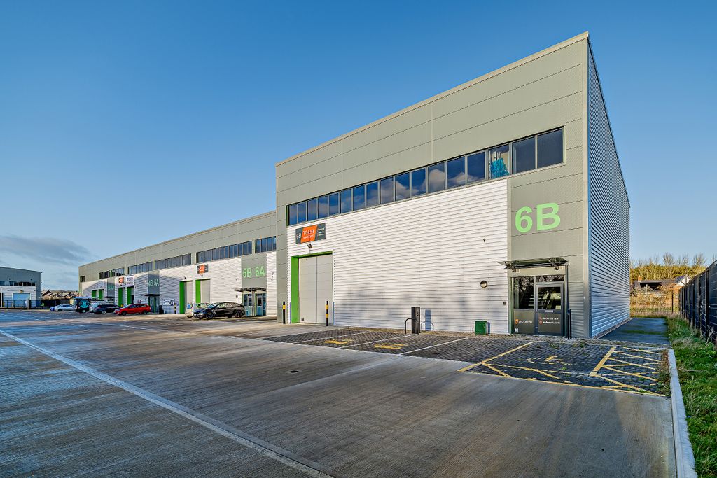 Property photo 2 of 13