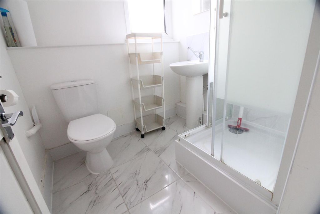 Property photo 3 of 6 F7128Acb-CC36-403B-852D-96F5C503E6F1.Jpeg